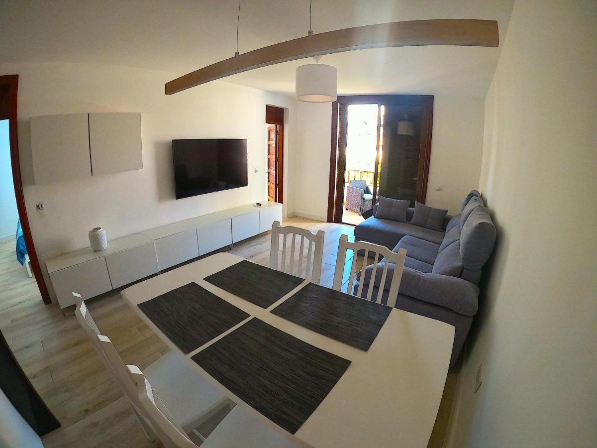 Parque Santiago I: Spacious First Floor Apartment with Large Balcony Playa de las Americas  Exterior photo