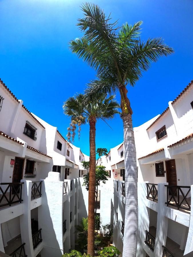 Parque Santiago I: Spacious First Floor Apartment with Large Balcony Playa de las Americas  Exterior photo